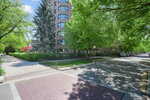 4880 N Marine Dr, Chicago, IL 60640 - Photo 2