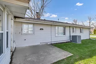 319 S Braintree Dr, Schaumburg, IL 60193 - Photo 24
