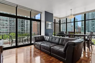 1322 S Prairie Ave, Chicago, IL 60605 - Photo 2