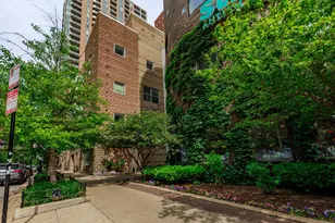 40 E 9th St, Chicago, IL 60605 - Photo 2