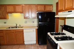 1464 Birchwood Ln, Gurnee, IL 60031 - Photo 4