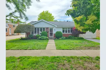 10720 S Lavergne Avenue, Oak Lawn, IL 60453 - Photo 2