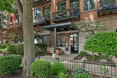 920 W Sheridan Road #308, Chicago, IL 60613 - Photo 2