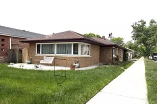 6250 N Kedvale Ave, Chicago, IL 60646 - Photo 2
