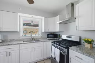 3448 W 73rd St, Chicago, IL 60629 - Photo 10
