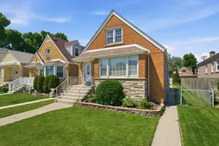 3448 W 73rd St, Chicago, IL 60629 - Photo 2