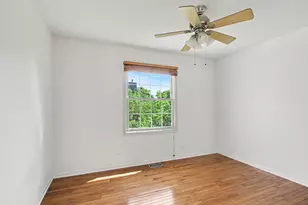 865 Warwick Ln SE, Lake Zurich, IL 60047 - Photo 36