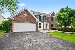 865 Warwick Ln SE, Lake Zurich, IL 60047 - Photo 6