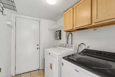 865 Warwick Lane SE, Lake Zurich, IL 60047 - Photo 32