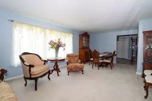 200 Navajo Trail, Buffalo Grove, IL 60089 - Photo 6
