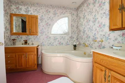 200 Navajo Trail, Buffalo Grove, IL 60089 - Photo 28