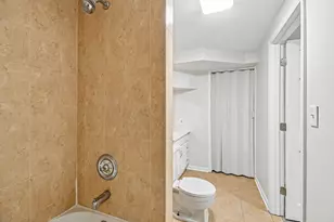 524 Jennifer Cir, Mundelein, IL 60060 - Photo 8