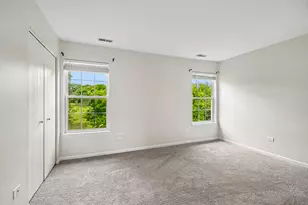 524 Jennifer Cir, Mundelein, IL 60060 - Photo 4