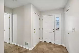 524 Jennifer Cir, Mundelein, IL 60060 - Photo 22