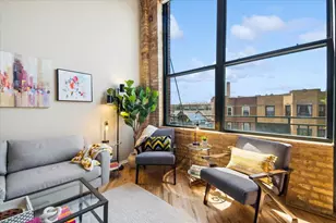 2654 W Medill Ave, Chicago, IL 60647 - Photo 8