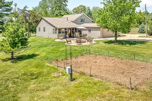 8899 McDougall Rd, Rockford, IL 61101 - Photo 38
