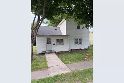 602 E Locust Street, Fairbury, IL 61739 - Photo 1
