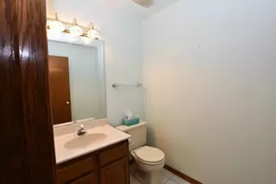 1817 Charnbrook Dr, McHenry, IL 60051 - Photo 18