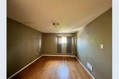 10939 S Avenue F, Chicago, IL 60617 - Photo 14