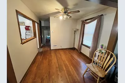 10939 S Avenue F, Chicago, IL 60617 - Photo 12