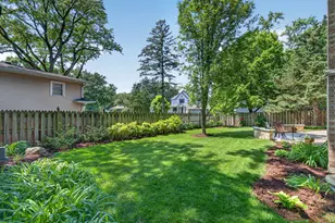 1045 Magnolia Ln, Naperville, IL 60540 - Photo 94