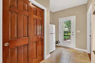 1045 Magnolia Ln, Naperville, IL 60540 - Photo 28
