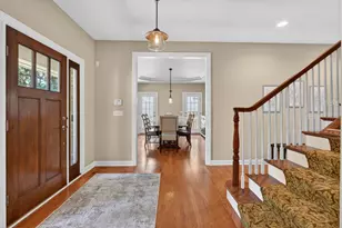 1045 Magnolia Ln, Naperville, IL 60540 - Photo 8