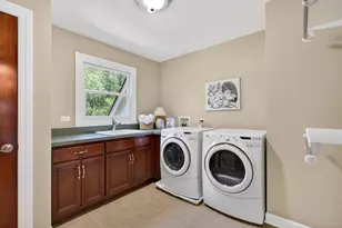 1045 Magnolia Ln, Naperville, IL 60540 - Photo 64