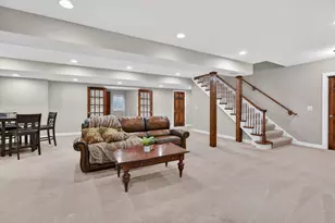 1045 Magnolia Ln, Naperville, IL 60540 - Photo 74