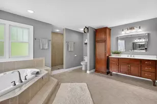 1045 Magnolia Ln, Naperville, IL 60540 - Photo 60