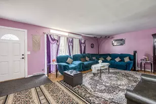 8828 Dee Rd, Des Plaines, IL 60016 - Photo 4