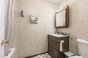 8828 Dee Rd, Des Plaines, IL 60016 - Photo 12