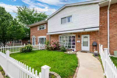 8828 Dee Road #B, Des Plaines, IL 60016 - Photo 1