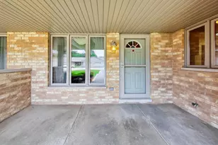 14143 Kedvale Ave, Crestwood, IL 60418 - Photo 2