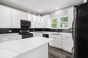 1213 Elgin Ave, Joliet, IL 60432 - Photo 14