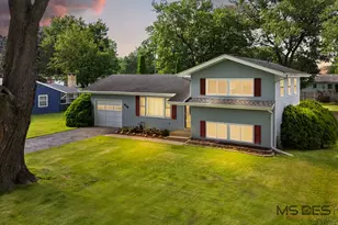 418 Barbara St, Mount Morris, IL 61054 - Photo 1
