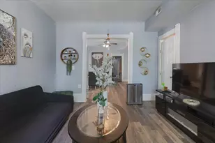 1634 N Sawyer Ave, Chicago, IL 60647 - Photo 8