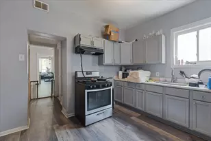 1634 N Sawyer Ave, Chicago, IL 60647 - Photo 4