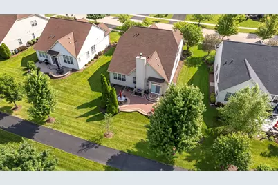 819 Canton Drive, Oswego, IL 60543 - Photo 32