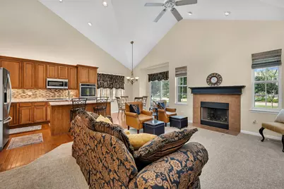 819 Canton Drive, Oswego, IL 60543 - Photo 14