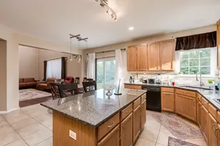 7421 Prescott Ln, Gurnee, IL 60031 - Photo 12