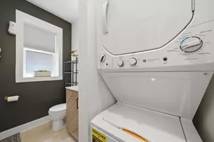 3215 N Francisco Ave, Chicago, IL 60618 - Photo 8