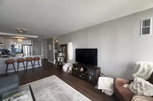 1660 N Lasalle Dr, Chicago, IL 60614 - Photo 8