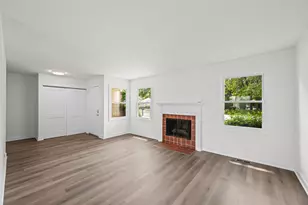 948 Longboat Ln, Schaumburg, IL 60194 - Photo 4