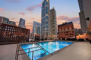 111 E Chestnut St, Chicago, IL 60611 - Photo 16