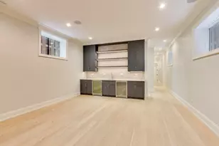 1910 W Fletcher St, Chicago, IL 60657 - Photo 20