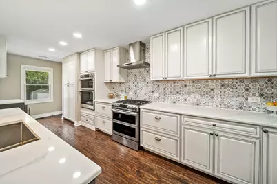 28W140 Mack Road, Wheaton, IL 60189 - Photo 10