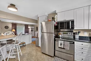 249 Hickory Ln, Antioch, IL 60002 - Photo 12