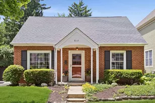 817 N Eagle St, Naperville, IL 60563 - Photo 1