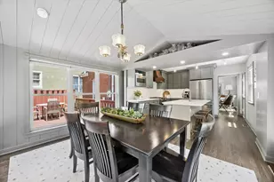 817 N Eagle St, Naperville, IL 60563 - Photo 8